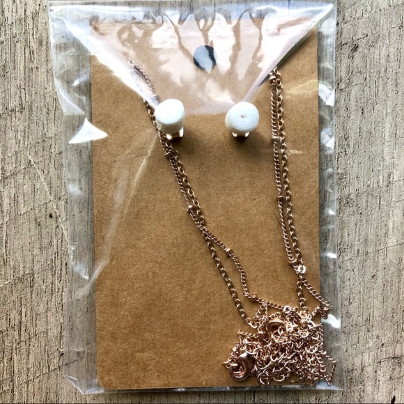 NWOT Set 2 Layering Necklaces & Stud Earring’s, Crystal Layered Necklace, Boho - Picture 12 of 12